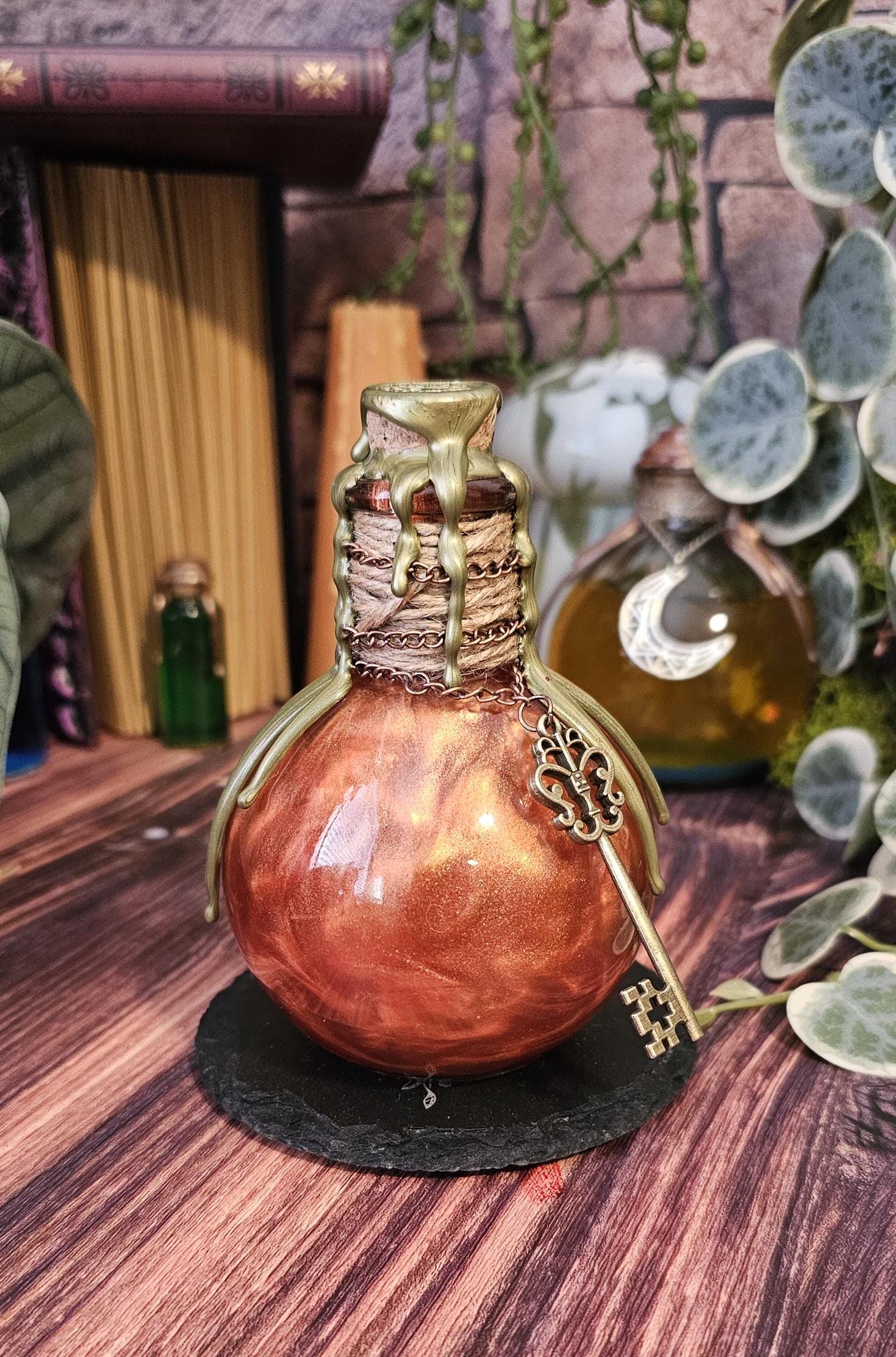 Health Potion: Color Changing Fantasycore Bottle with Charm